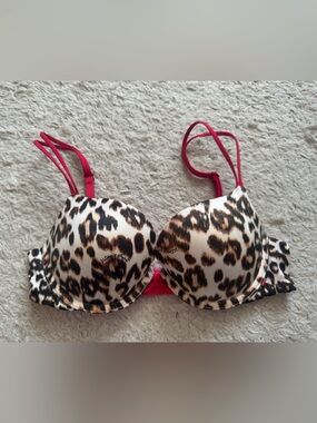Victoria’s Secret 2015 very sexy Demi push up bra